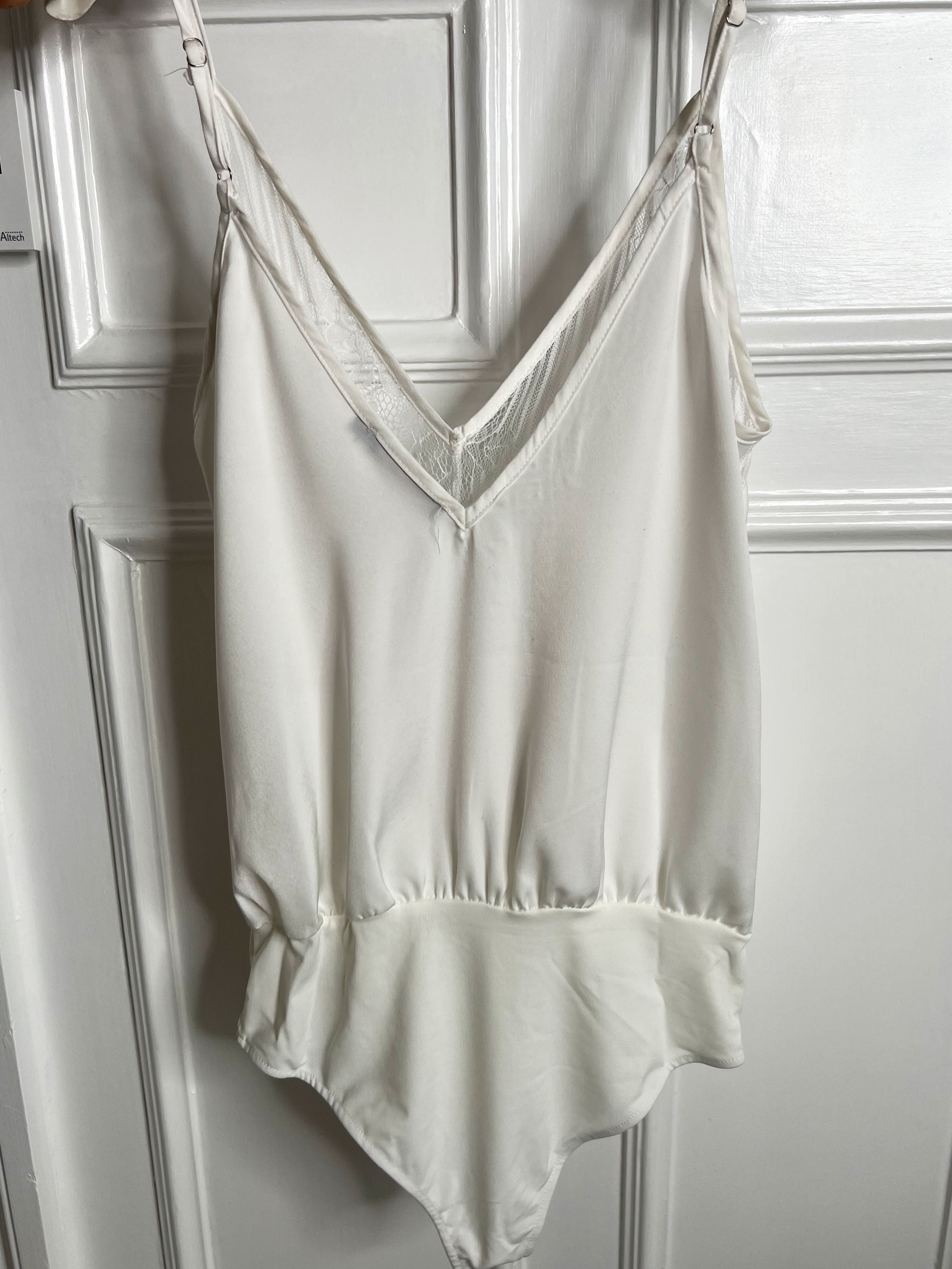 Havana - Vacker bodystocking med spets - White